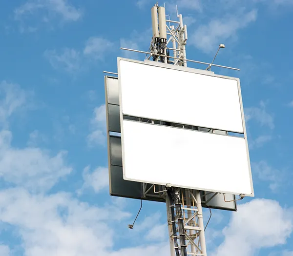 Soluciones de Corte Láser de Fibra para Industria Publicitaria
